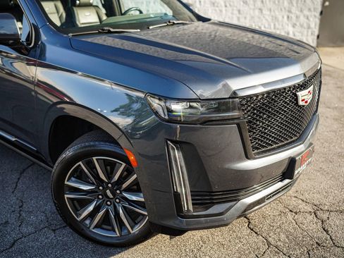 Used 2021 Cadillac Escalade Sport w/ Driver Assist Tech Package AWD/4WD image 7