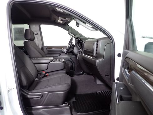 Used 2024 Chevrolet Silverado 2500 LT AWD/4WD image 36