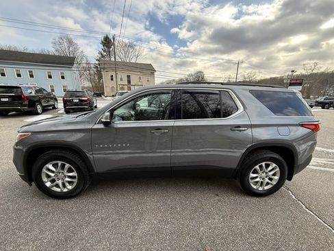 Used 2020 Chevrolet Traverse LT w/ Driver Confidence II Package image 6