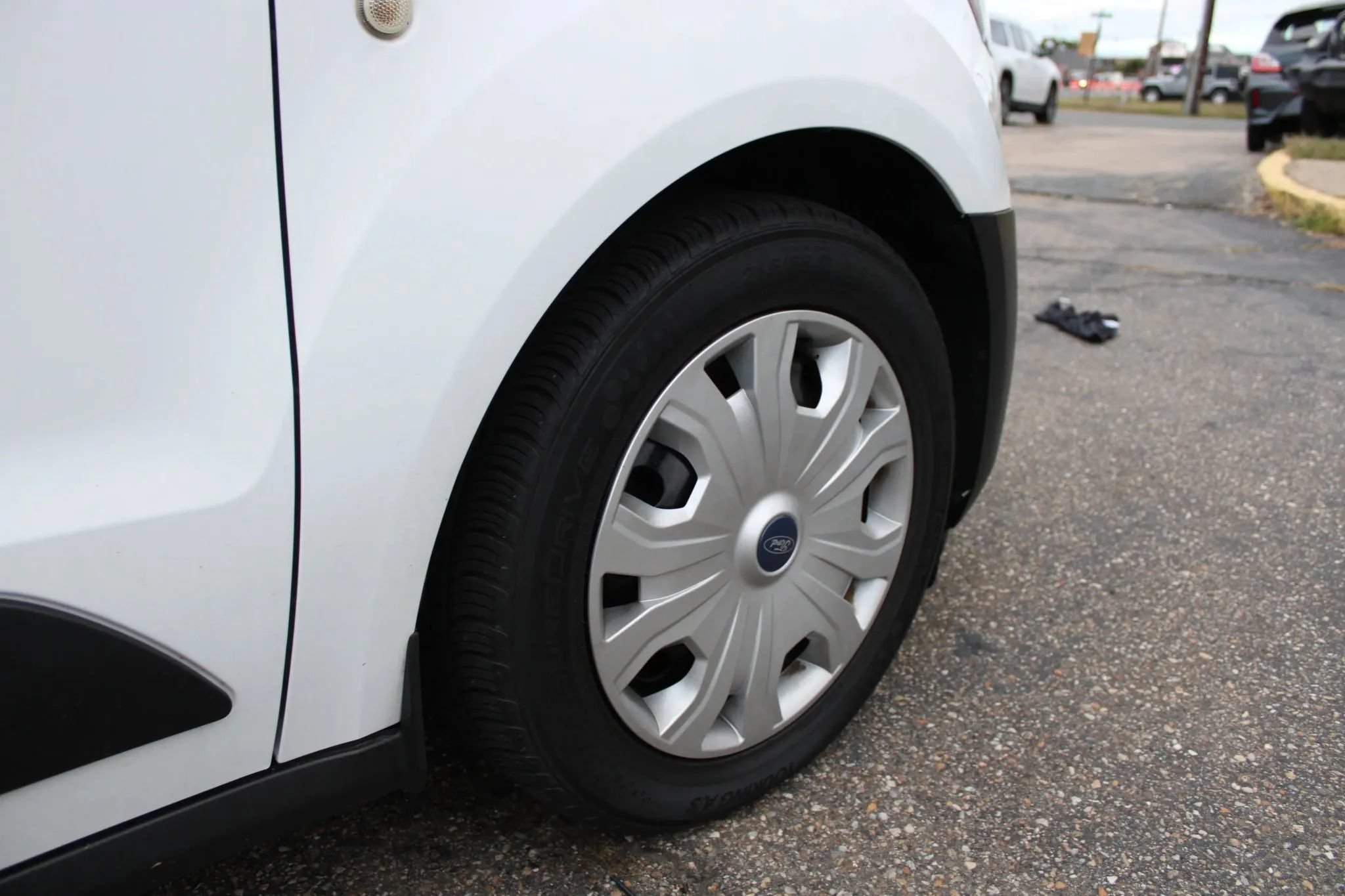 Used 2019 Ford Transit Connect XL FWD image 32
