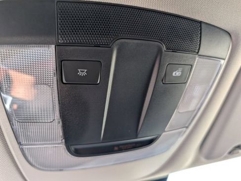 Used 2025 Kia Sportage LX FWD image 12