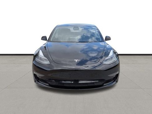 Used 2023 Tesla Model 3 Standard Range image 2