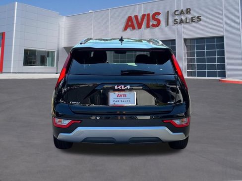 Used 2025 Kia Niro LX FWD image 7