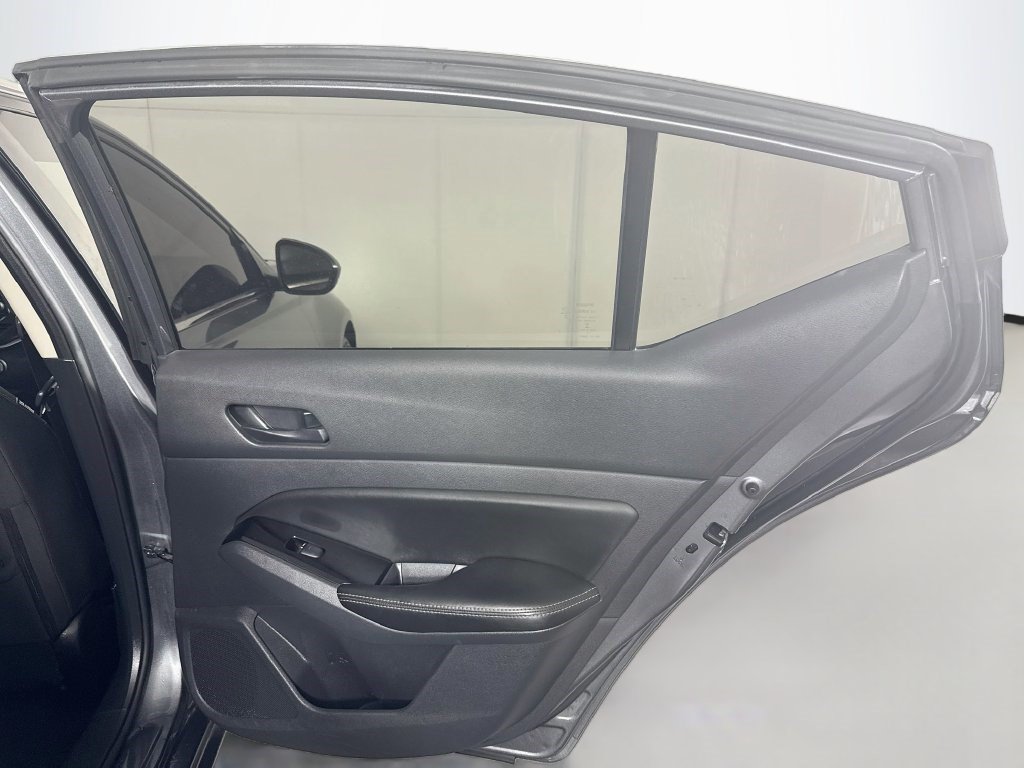 Used 2023 Nissan Altima 2.5 SV FWD image 27
