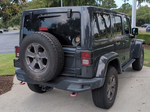 Used 2017 Jeep Wrangler Unlimited Rubicon AWD/4WD image 10