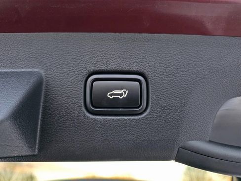 Certified 2025 Kia Sportage SX Prestige image 11