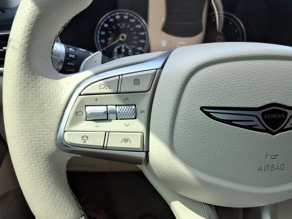 Used 2026 Genesis G70 2.5T Prestige RWD image 19