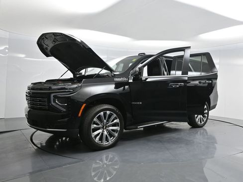 Used 2025 Chevrolet Tahoe High Country image 27