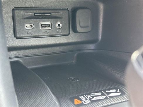 Used 2020 Chevrolet Equinox Premier image 39