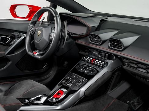 Used 2019 Lamborghini Huracan LP 580-2 image 29