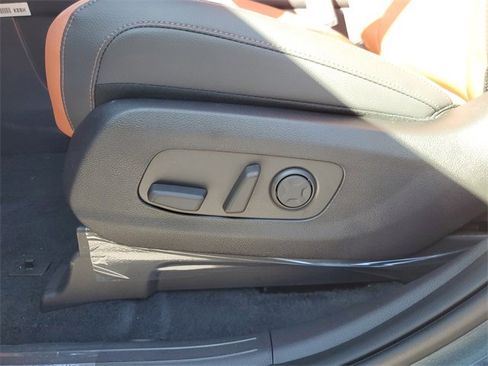 New 2026 Kia Carnival SX Prestige image 16