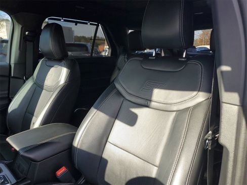 Used 2022 Ford Explorer ST w/ Equipment Group 401A image 21