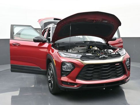 Used 2021 Chevrolet TrailBlazer RS w/ Sun and Liftgate Package image 49