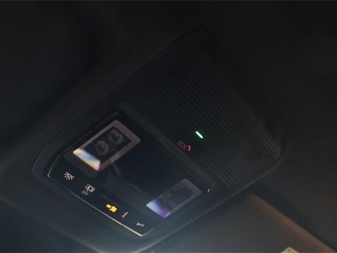 New 2026 Volkswagen Atlas Cross Sport SE image 16