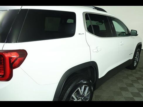 Used 2023 GMC Acadia SLT image 19