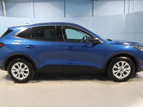 Used 2023 Ford Escape Active AWD/4WD image 30