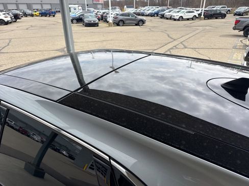 Certified 2024 Ford Edge SEL w/ Convenience Package image 18