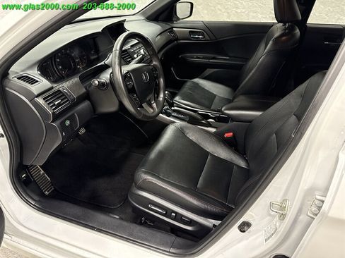 Used 2017 Honda Accord Sport Special Edition image 3