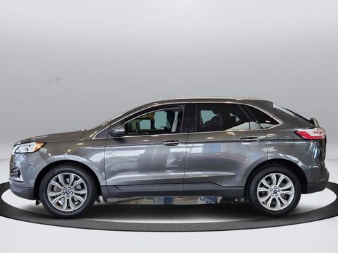 Used 2019 Ford Edge Titanium AWD/4WD image 2