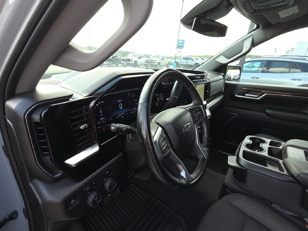 Used 2024 Chevrolet Silverado 1500 RST w/ Z71 Off-Road Package AWD/4WD image 15