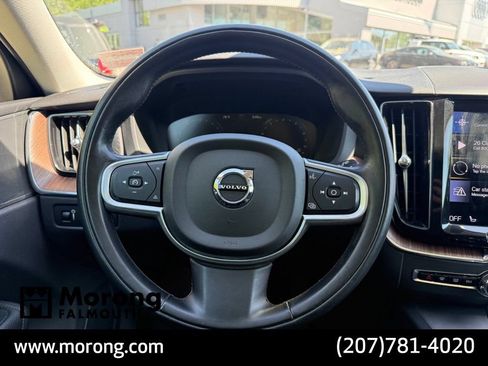Used 2021 Volvo XC60 T6 Momentum w/ Premium Package AWD/4WD image 33