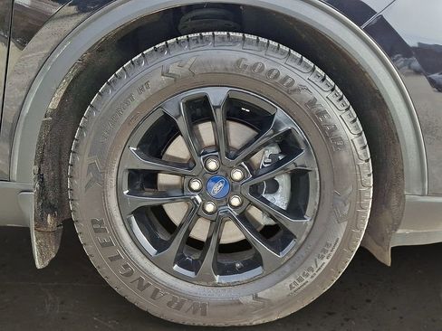 Used 2020 Ford Escape SE Sport image 9