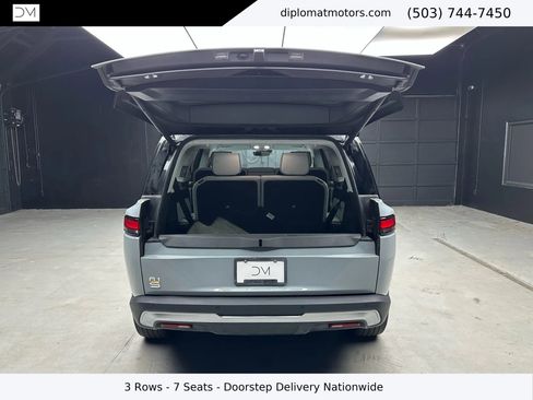 Used 2023 Rivian R1S Adventure image 39