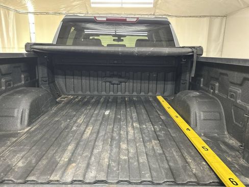 Used 2021 Chevrolet Silverado 1500 Custom Trail Boss w/ LPO, Dark Essentials Package AWD/4WD image 21
