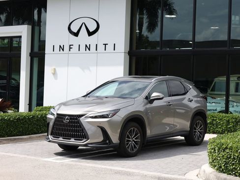 Used 2022 Lexus NX 250 FWD image 1