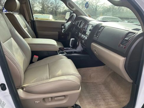 Used 2008 Toyota Sequoia Limited image 7