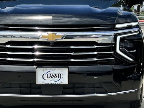 Used 2025 Chevrolet Tahoe LT RWD image 10