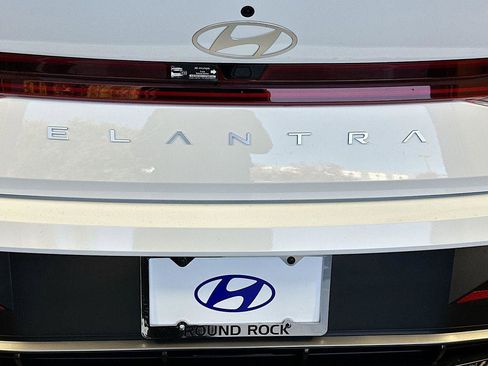 New 2026 Hyundai Elantra SEL Sport Premium FWD image 20