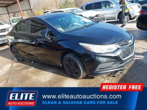 Used 2017 Chevrolet Cruze LS image 2
