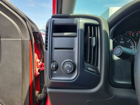 Used 2018 Chevrolet Silverado 1500 Custom w/ Custom Convenience Package RWD image 22