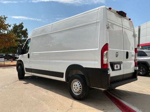 Used 2026 RAM ProMaster 2500 w/ Convenience Group FWD image 8