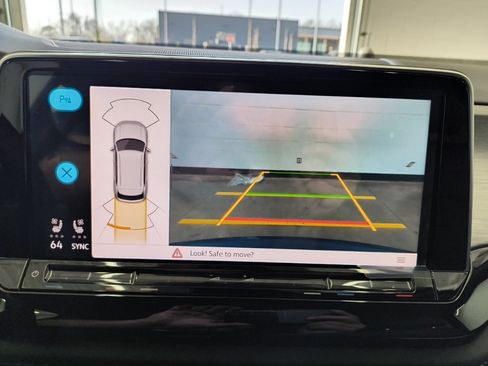 New 2025 Volkswagen Atlas Cross Sport SE image 40