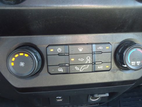 Used 2020 Ford F250 XL w/ Power Equipment Group AWD/4WD image 22