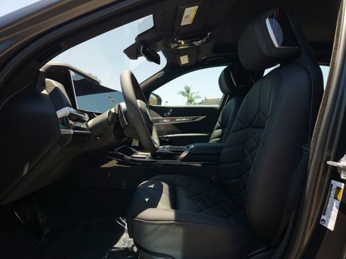 New 2026 BMW 740i RWD image 7