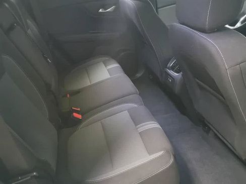 Certified 2025 Chevrolet Blazer LT w/ Convenience Package AWD/4WD image 9
