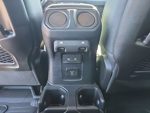 New 2025 Jeep Wrangler Unlimited Rubicon w/ Safety Group AWD/4WD image 72