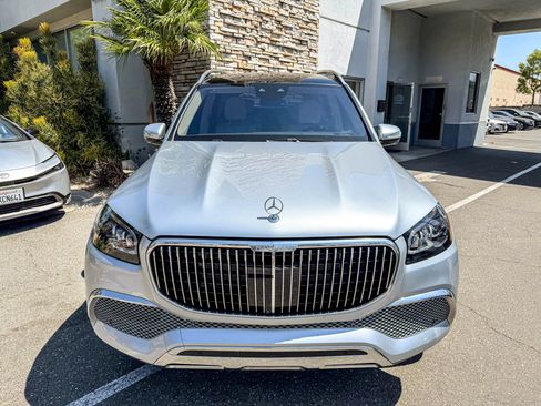 Used 2022 Mercedes-Benz Maybach GLS 600 4MATIC image 9
