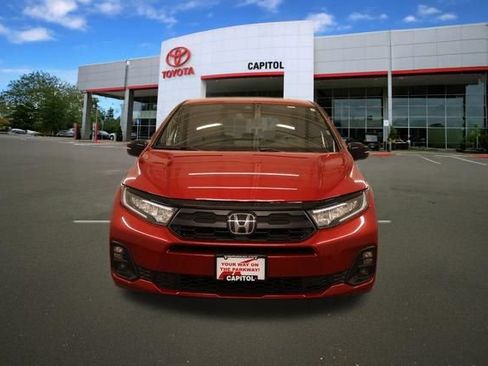 Used 2025 Honda Odyssey Sport-L image 7
