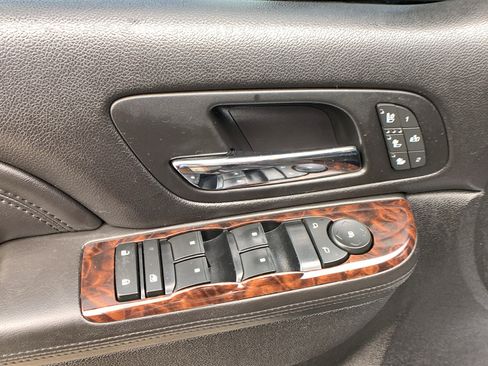 Used 2013 GMC Sierra 2500 Denali w/ Suspension Package, Off-Road image 14