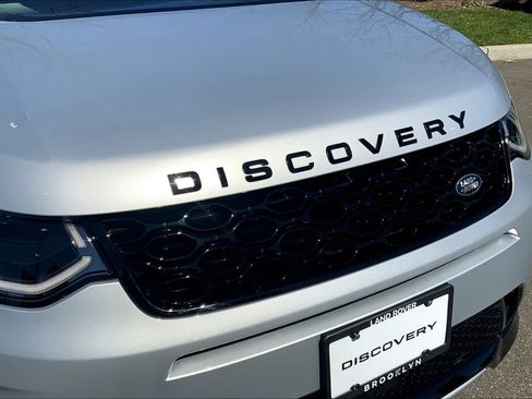 Used 2025 Land Rover Discovery Sport Dynamic SE image 30