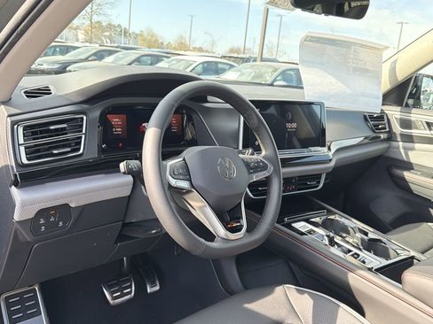 New 2026 Volkswagen Atlas Peak Edition AWD/4WD image 10