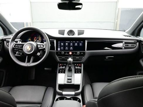 New 2026 Porsche Macan AWD/4WD image 20