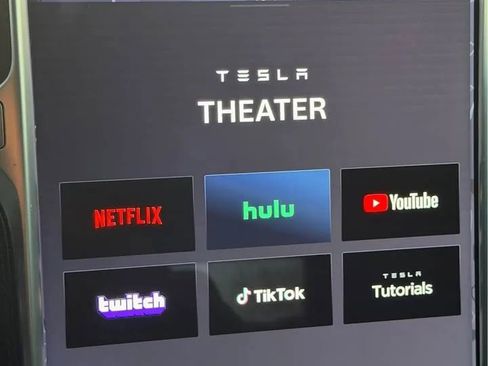 Used 2016 Tesla Model S 90D image 8