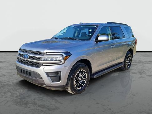 Used 2024 Ford Expedition XLT AWD/4WD image 5