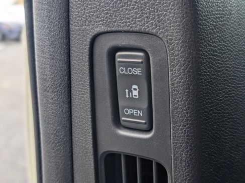 Used 2019 Honda Odyssey EX-L image 43