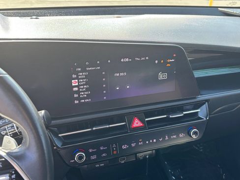 Used 2024 Kia Niro Wind FWD image 25